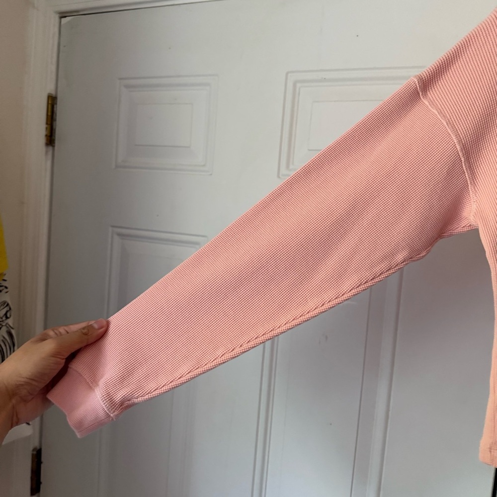 LEALLO light pink cotton waffle thermal knit boxy cropped long sleeve hoodie top - Picture 2 of 7